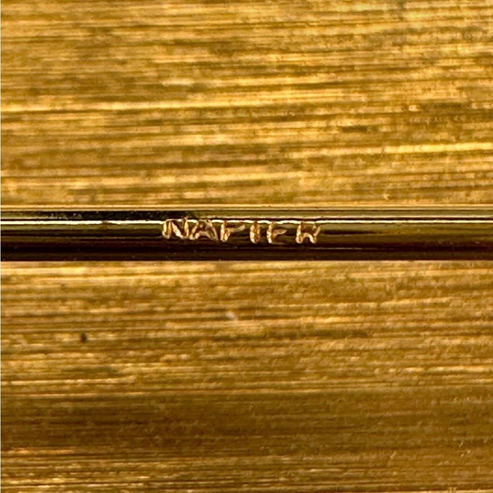 Vintage Napier Signed Victorian Revival Gold Tone Etched Floral Oval Brooch Pin - Picture 2 of 8